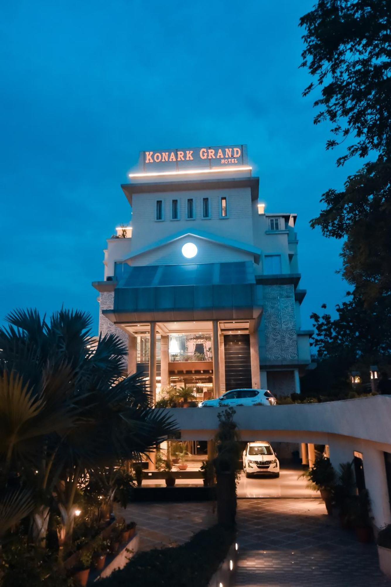 Konark Grand Hotel Mirzapur Luaran gambar