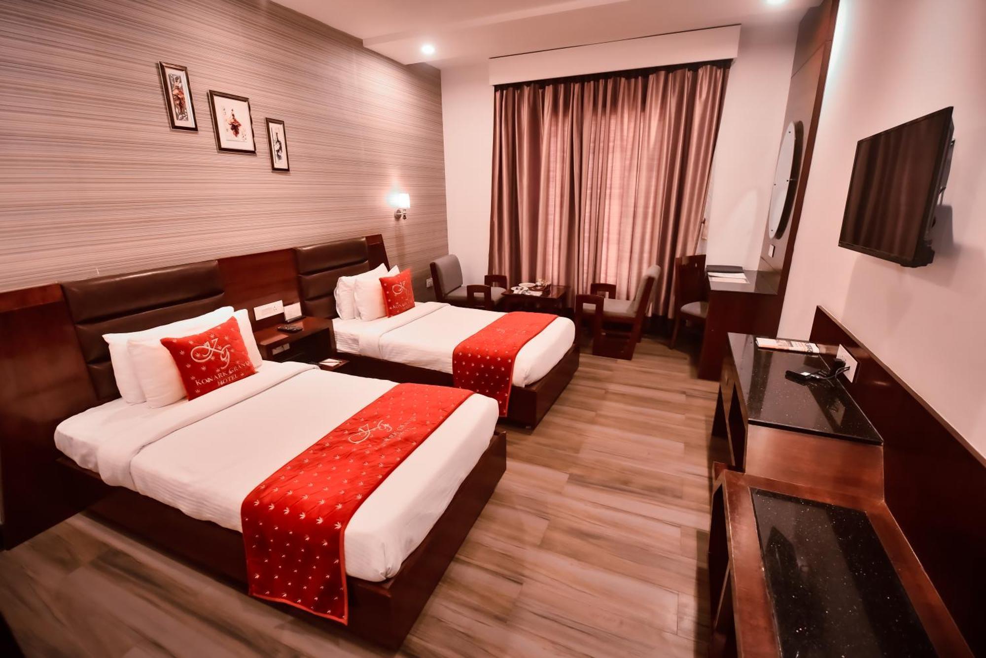 Konark Grand Hotel Mirzapur Luaran gambar