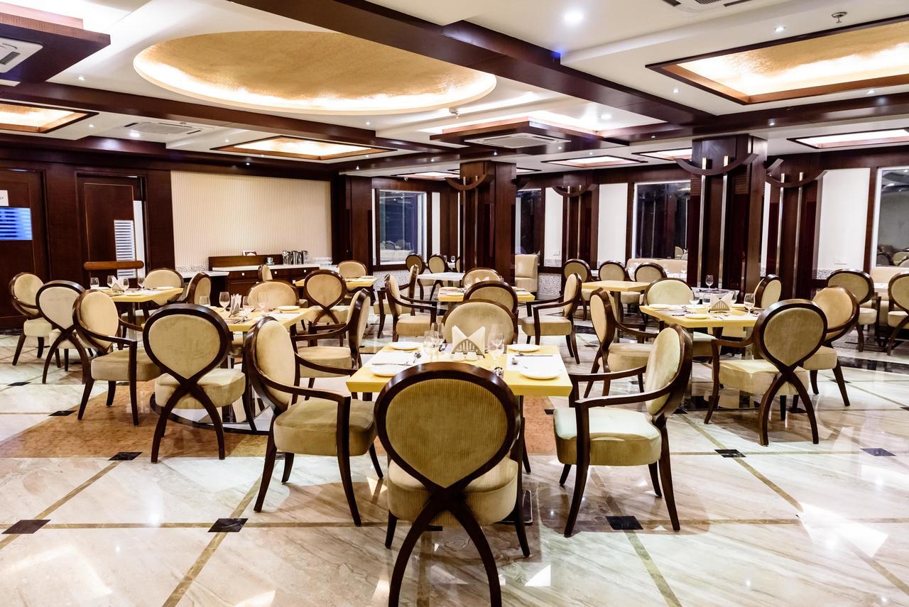 Konark Grand Hotel Mirzapur Luaran gambar